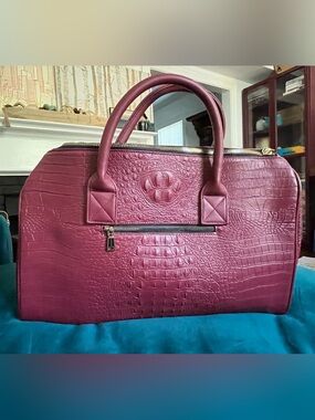 Tote&Carry Croc-Embossed Weekender Bag in Deep Berry
